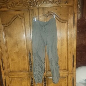 XCVI Jules Pant Drawstring Waistband, 2 Front Pockets, Ruching 1x Olive